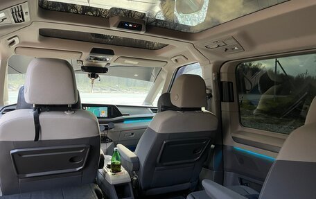 Volkswagen Multivan, 2022 год, 7 000 000 рублей, 14 фотография