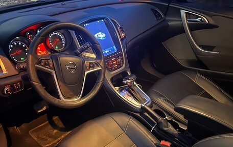 Opel Astra J, 2013 год, 830 000 рублей, 5 фотография