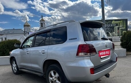 Toyota Land Cruiser 200, 2011 год, 2 800 000 рублей, 2 фотография