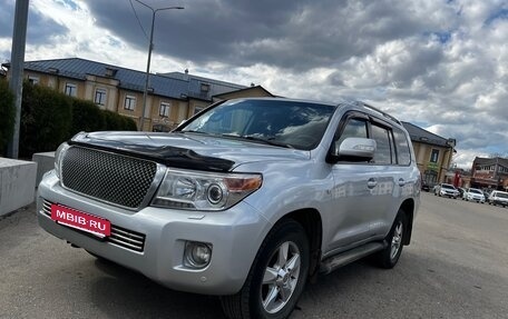 Toyota Land Cruiser 200, 2011 год, 2 800 000 рублей, 10 фотография