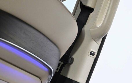 Mercedes-Benz V-Класс, 2025 год, 14 300 000 рублей, 15 фотография