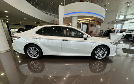 Toyota Camry, 2019 год, 3 300 000 рублей, 8 фотография