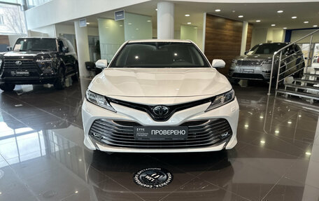 Toyota Camry, 2019 год, 3 300 000 рублей, 6 фотография