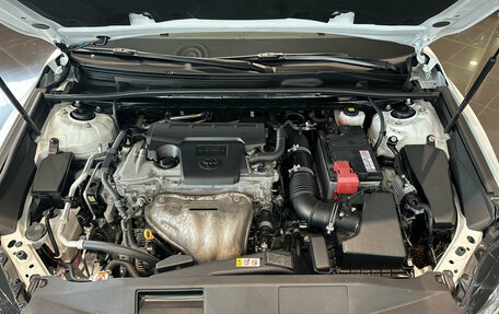 Toyota Camry, 2019 год, 3 300 000 рублей, 13 фотография