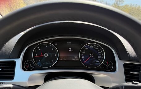 Volkswagen Touareg III, 2012 год, 1 950 000 рублей, 8 фотография