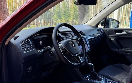 Volkswagen Tiguan II, 2017 год, 2 990 000 рублей, 10 фотография