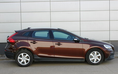 Volvo V40 II рестайлинг, 2017 год, 1 296 000 рублей, 5 фотография