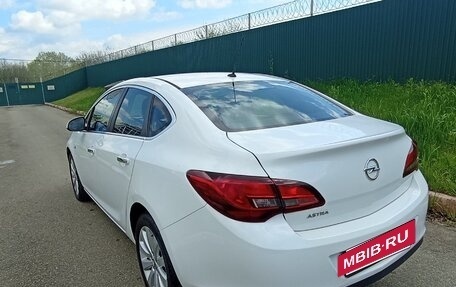 Opel Astra J, 2012 год, 780 000 рублей, 4 фотография