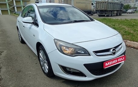 Opel Astra J, 2012 год, 780 000 рублей, 2 фотография