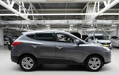 Hyundai ix35 I рестайлинг, 2011 год, 1 100 000 рублей, 8 фотография