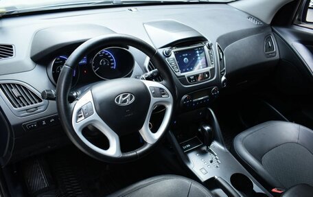 Hyundai ix35 I рестайлинг, 2011 год, 1 100 000 рублей, 17 фотография