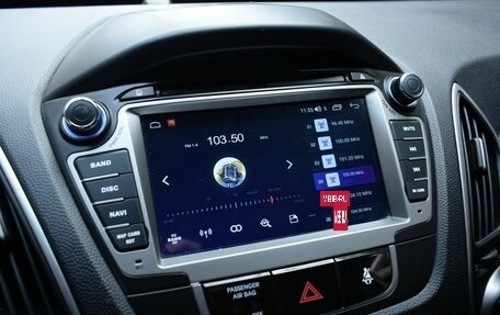 Hyundai ix35 I рестайлинг, 2011 год, 1 100 000 рублей, 13 фотография