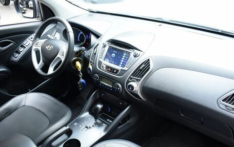 Hyundai ix35 I рестайлинг, 2011 год, 1 100 000 рублей, 20 фотография