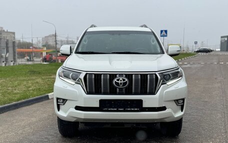 Toyota Land Cruiser Prado 150 рестайлинг 2, 2019 год, 6 250 000 рублей, 2 фотография