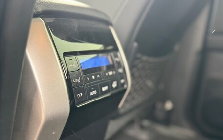 Toyota Land Cruiser Prado 150 рестайлинг 2, 2019 год, 6 250 000 рублей, 11 фотография