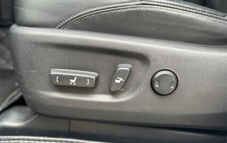 Toyota Land Cruiser Prado 150 рестайлинг 2, 2019 год, 6 250 000 рублей, 10 фотография