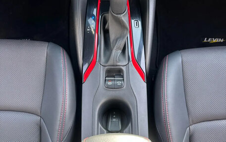 Toyota Corolla, 2025 год, 1 950 000 рублей, 11 фотография