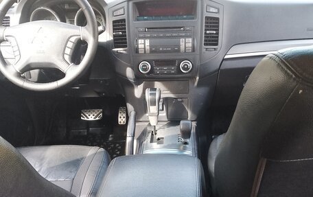 Mitsubishi Pajero IV, 2013 год, 2 500 000 рублей, 2 фотография