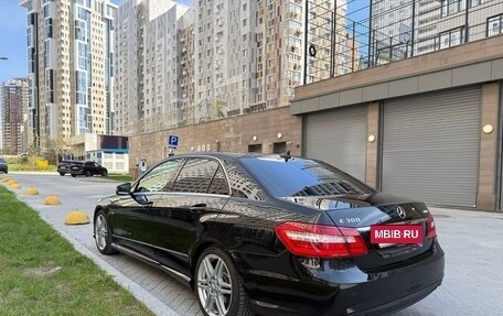 Mercedes-Benz E-Класс, 2012 год, 1 700 000 рублей, 4 фотография