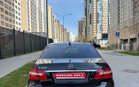 Mercedes-Benz E-Класс, 2012 год, 1 700 000 рублей, 5 фотография