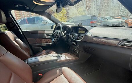 Mercedes-Benz E-Класс, 2012 год, 1 700 000 рублей, 10 фотография