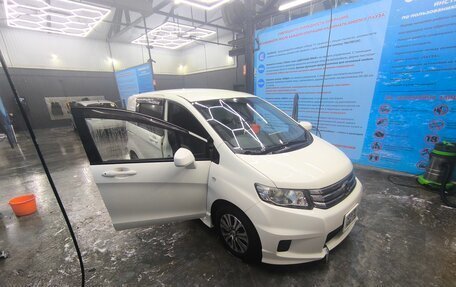 Honda Freed I, 2011 год, 1 150 000 рублей, 2 фотография