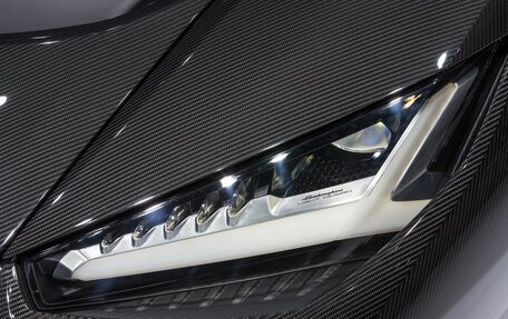 Lamborghini Centenario I, 2016 год, 657 000 000 рублей, 8 фотография