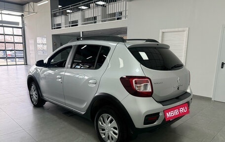 Renault Sandero II рестайлинг, 2019 год, 990 000 рублей, 4 фотография