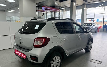 Renault Sandero II рестайлинг, 2019 год, 990 000 рублей, 5 фотография