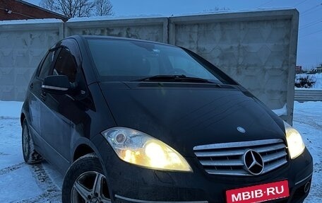 Mercedes-Benz A-Класс, 2010 год, 450 000 рублей, 1 фотография