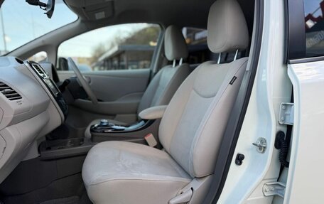 Nissan Leaf I, 2012 год, 650 000 рублей, 23 фотография