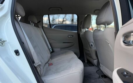 Nissan Leaf I, 2012 год, 650 000 рублей, 24 фотография