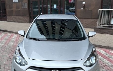 Hyundai i30 II рестайлинг, 2012 год, 695 000 рублей, 2 фотография