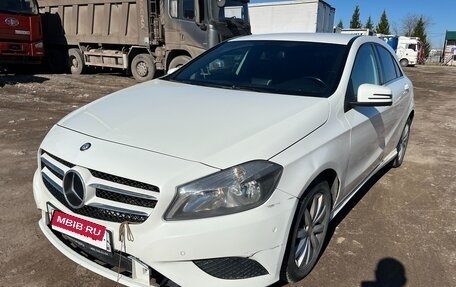 Mercedes-Benz A-Класс, 2013 год, 855 000 рублей, 2 фотография