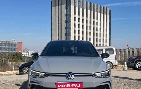 Volkswagen Golf VIII, 2021 год, 1 920 000 рублей, 2 фотография