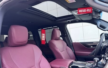 Lexus LX, 2022 год, 14 750 000 рублей, 32 фотография