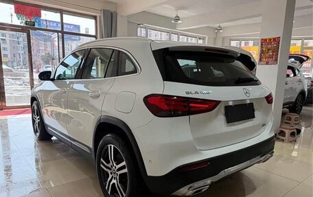 Mercedes-Benz GLA, 2022 год, 2 350 000 рублей, 4 фотография