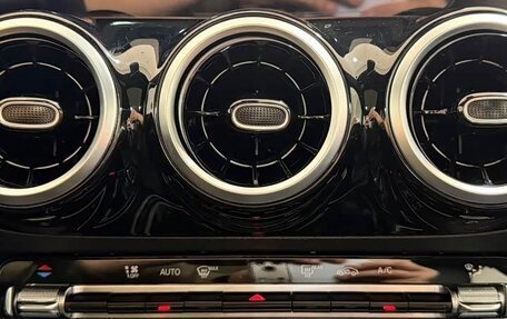 Mercedes-Benz GLA, 2022 год, 2 350 000 рублей, 21 фотография