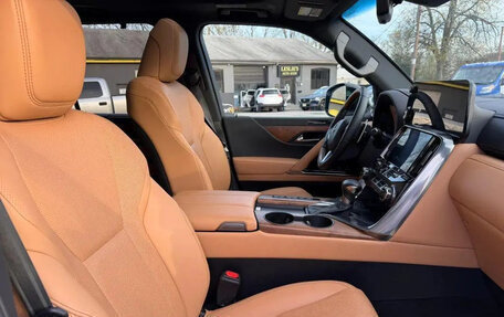 Lexus LX, 2022 год, 14 380 208 рублей, 13 фотография