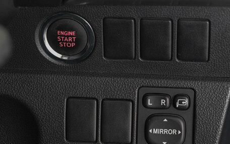 Toyota Ractis II, 2010 год, 879 000 рублей, 18 фотография