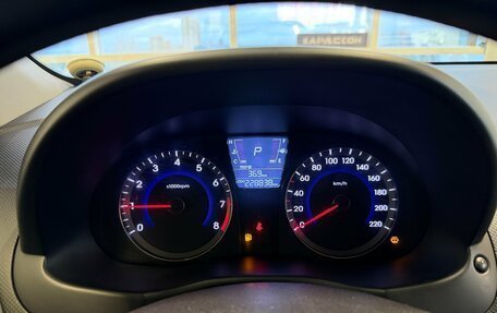 Hyundai Solaris II рестайлинг, 2011 год, 780 000 рублей, 11 фотография