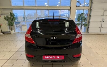 Hyundai Solaris II рестайлинг, 2011 год, 780 000 рублей, 4 фотография