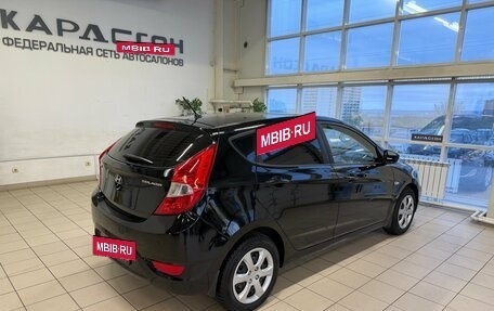 Hyundai Solaris II рестайлинг, 2011 год, 780 000 рублей, 2 фотография