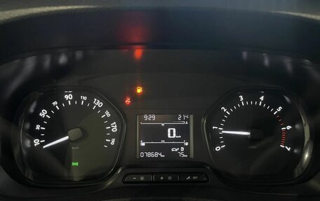 Peugeot Expert, 2021 год, 2 100 000 рублей, 13 фотография