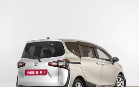 Toyota Sienta II, 2016 год, 1 469 000 рублей, 7 фотография