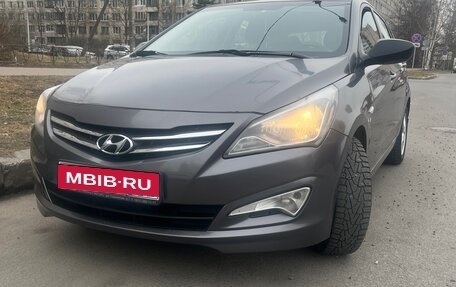 Hyundai Solaris II рестайлинг, 2014 год, 850 000 рублей, 1 фотография