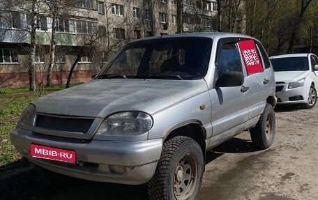 Chevrolet Niva I рестайлинг, 2003 год, 240 000 рублей, 1 фотография