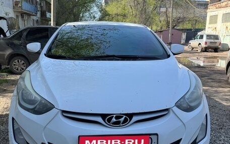 Hyundai Elantra V, 2015 год, 850 000 рублей, 1 фотография