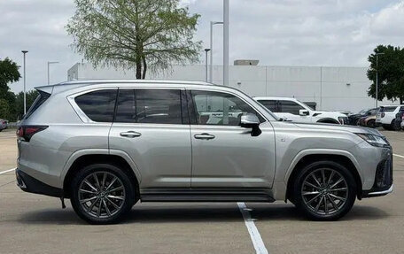 Lexus LX, 2022 год, 14 379 875 рублей, 2 фотография