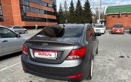 Hyundai Solaris II рестайлинг, 2016 год, 1 000 000 рублей, 4 фотография